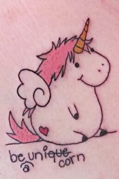 idee piccoli tatuaggi donna unicorno braccio pescara